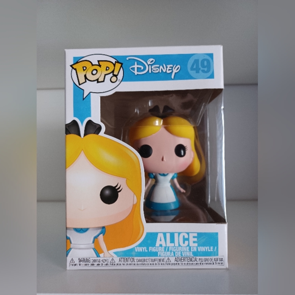 Disney Alice‎ From Alice In Wonderland 49 Vinyl Figure Funko Pop Collectible Toy